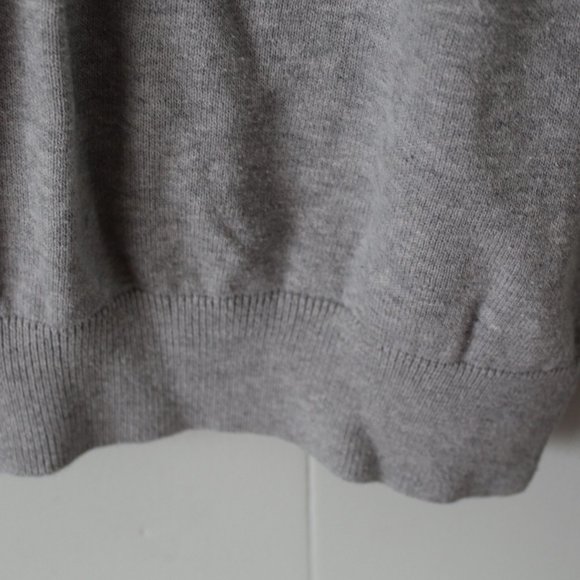 H&M L.0.G.G Crew Neck Long Sleeve Grey Sweater NWOT - Picture 2 of 4